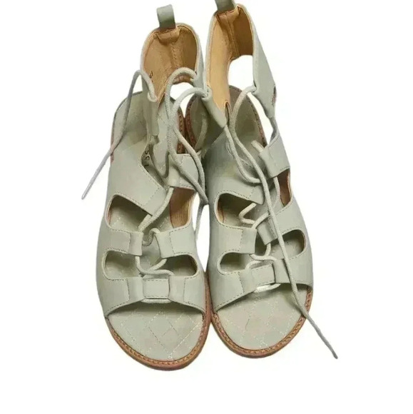 Chinese Guess Who Gladiator Sandals - Picture 3 of 7